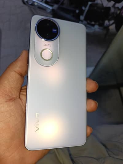 vivo v50