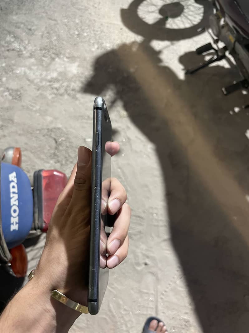 iPhone 8 plus 3
