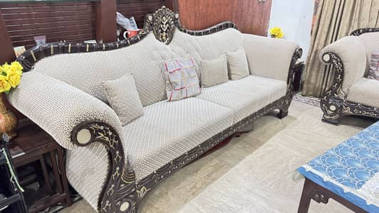 Luxury  & royal style Sofa Set for Sale – Like New 7 Seater