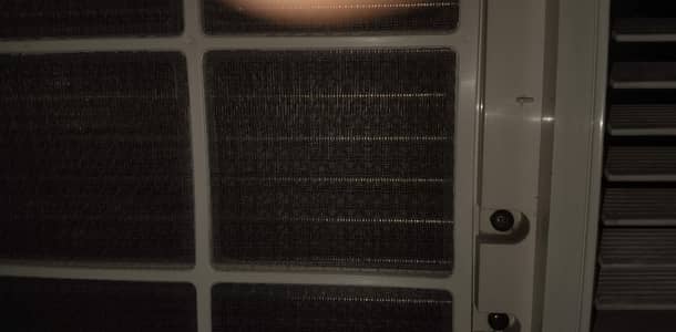 Gree window AC 1 ton, used very good condition