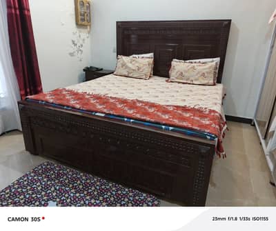 Bed King Size