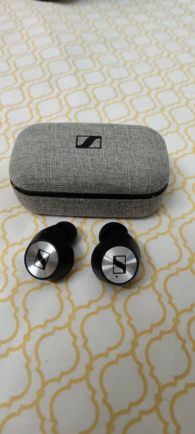 Sennheiser , Sony , Beats earbud & Neckband