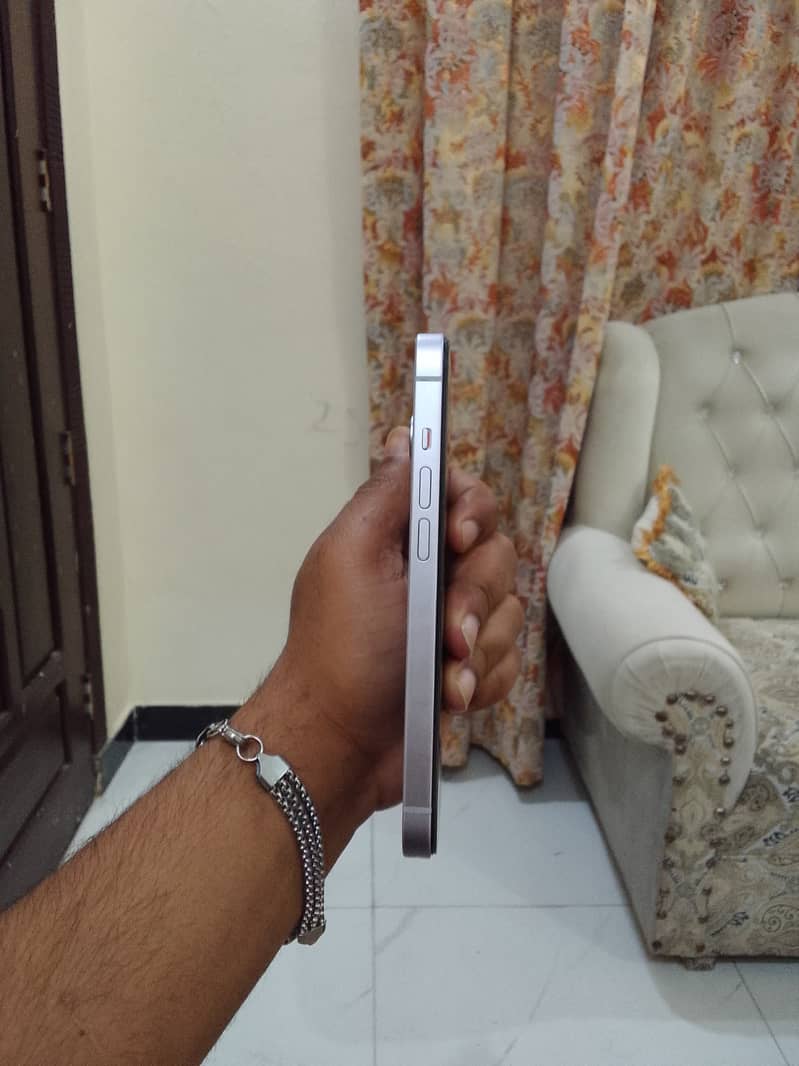 iphone 14 simple 3