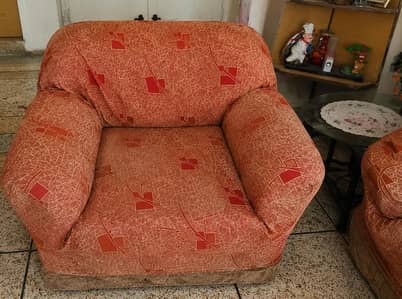 three sofas  set condition full ok 10/10 colour  brown