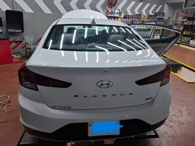 Hyundai Elantra 2022