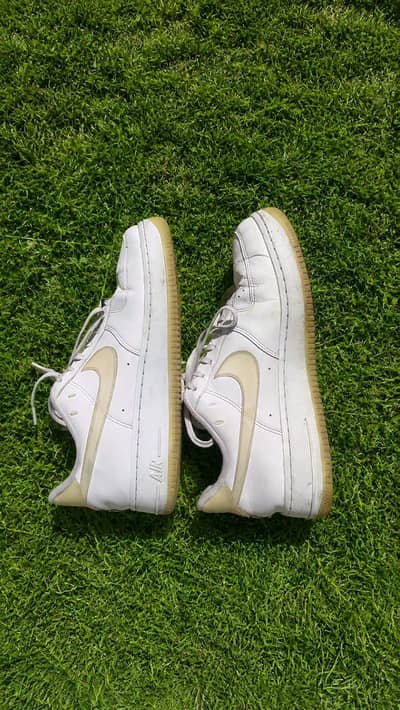 NIKE AIR FORCE 1 BROWN