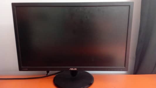 Asus computer and dell monitor