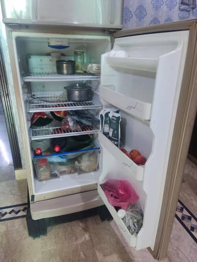 Dawalance fridge