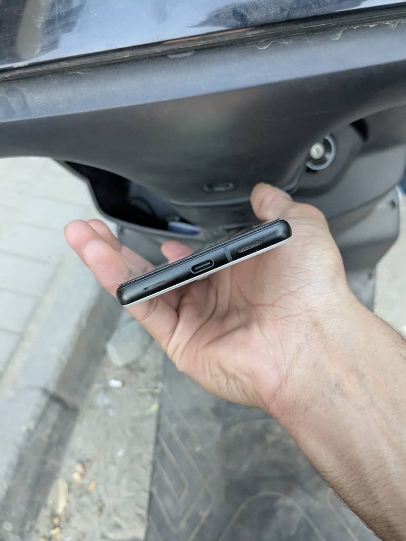 Google Pixel 6a 4