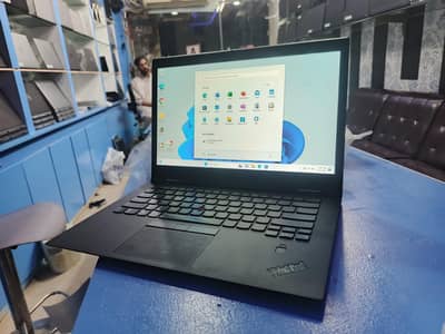 Lenovo Thinkpad X1 Yoga i7 8th Gen 16GB 256GB x360 Yoga
