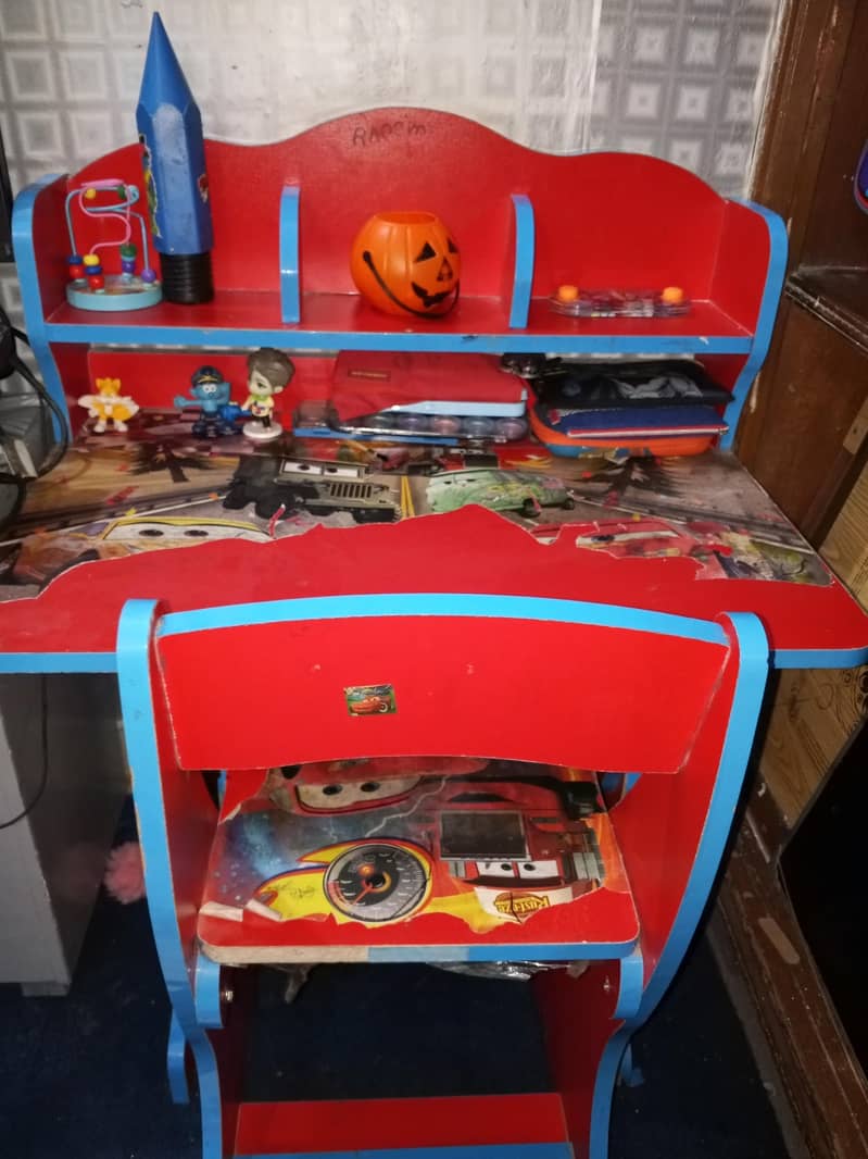 study table 0