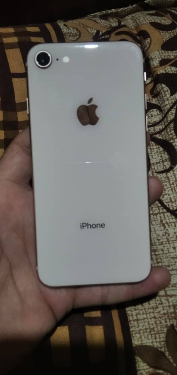 iPhone 8 1