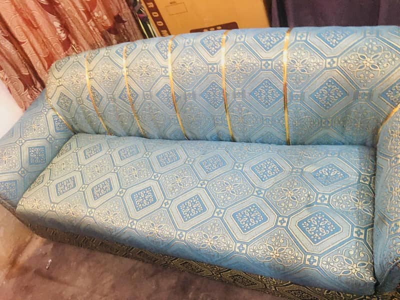 sofa. 1