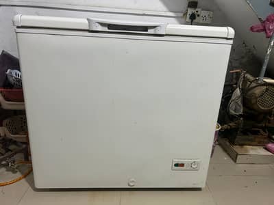 Single Door Deep Freezer Excellent Condition