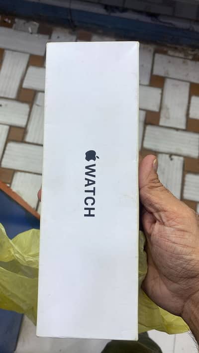 Apple watch SE 3 box pack brand new 44 mm starlight