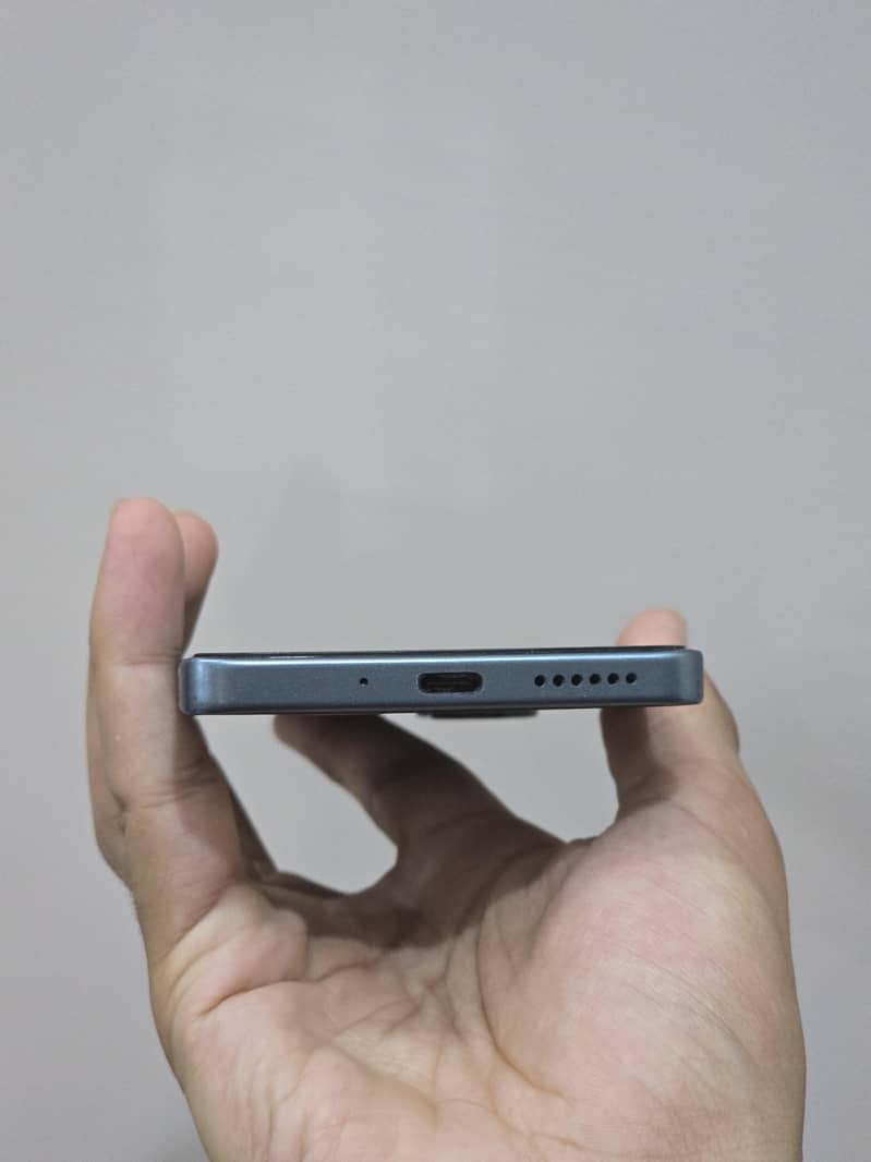 REDMI NOTE 13 PRO  complete box 2