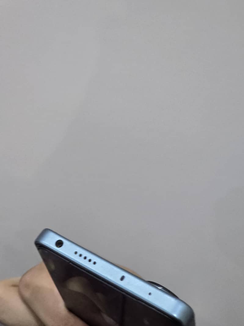 REDMI NOTE 13 PRO  complete box 4