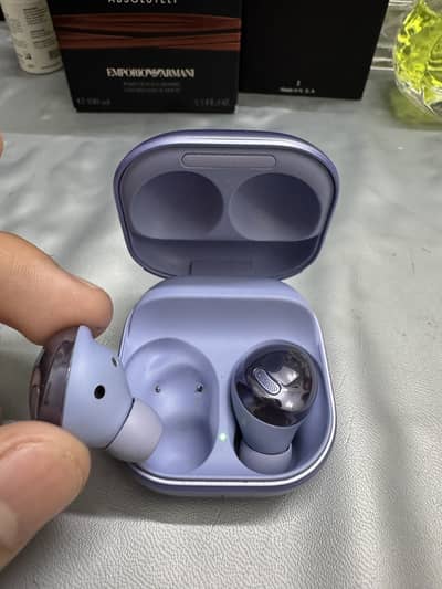 Samsung galaxy earbuds pro (1)
