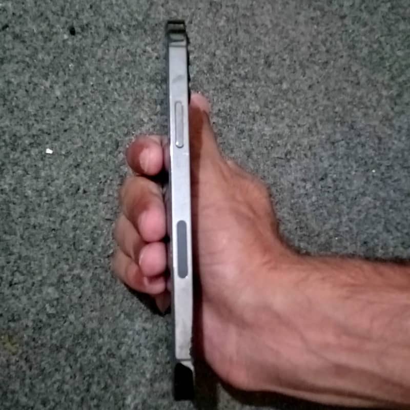 Iphone 12 pro 4