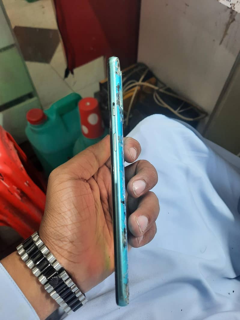 OnePlus 8T 4