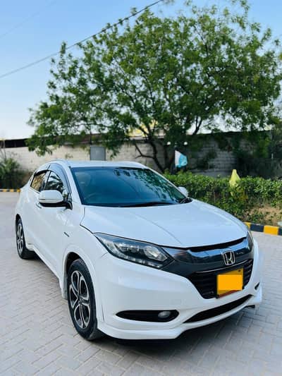 Honda Vezel Z package Hybrid 2015/2018 Pearl White