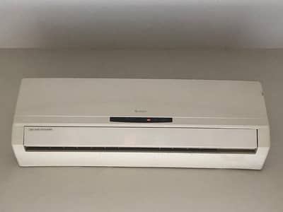 Gree Non inverter AC 1.0 ton