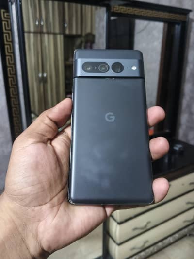 google pixel 7 pro . . 12/128 . . condition 9/10