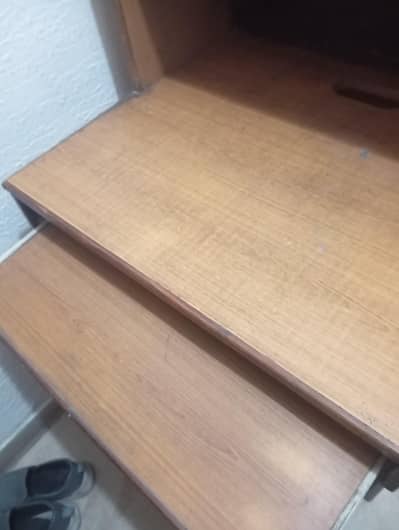 wooden study table