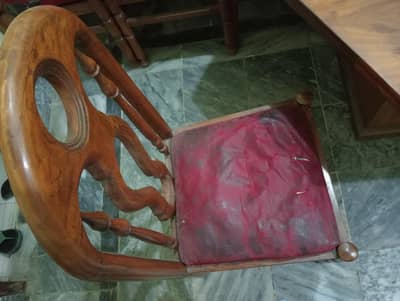 Dining Table with 6 Chairs (Wooden)