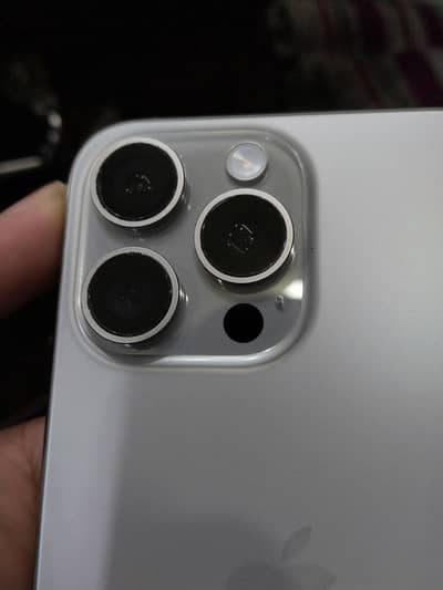 iphone 15 pro max titanium colour