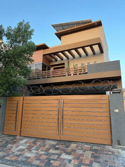 14 Marla Owner Build Punjab Small Industry Near Phase 5 House For Sale