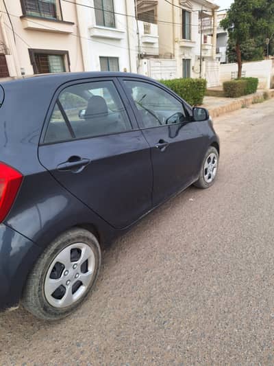KIA Picanto MT, 30,000 KMs driven, 1st Owner
