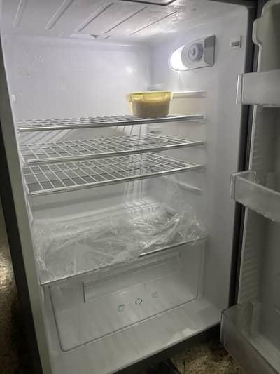 saling the second hand refrigerator