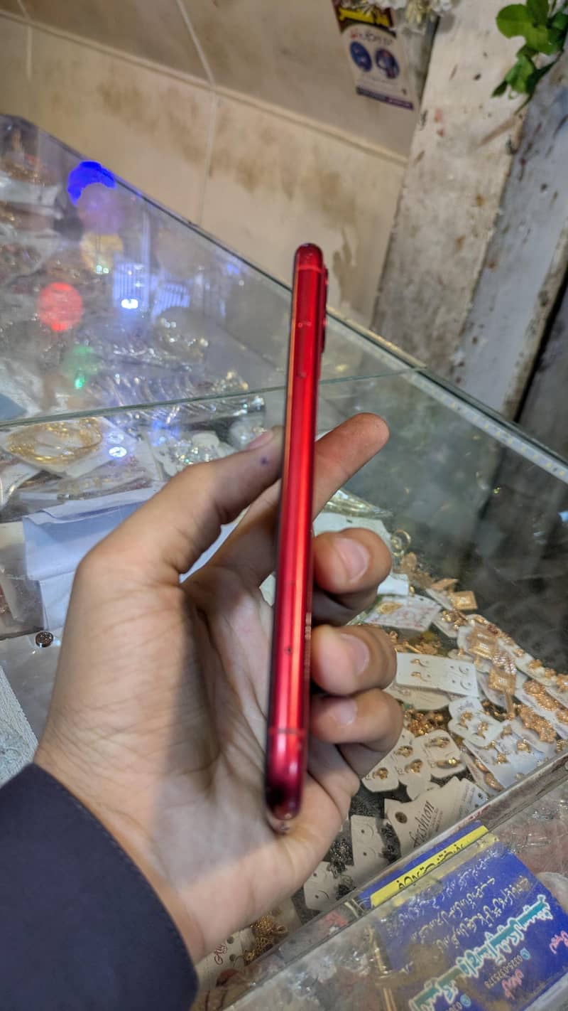 iPhone 11 2