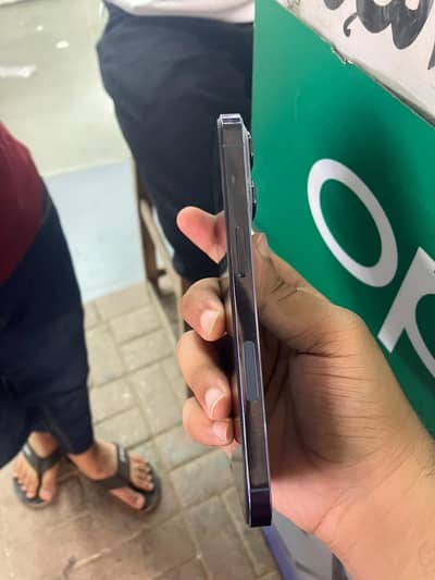 Iphone 13 pro factory sim working esim not active yet