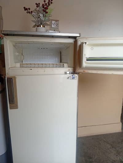 Nationa japanil Refrigerator (Model: NR-1154TA)