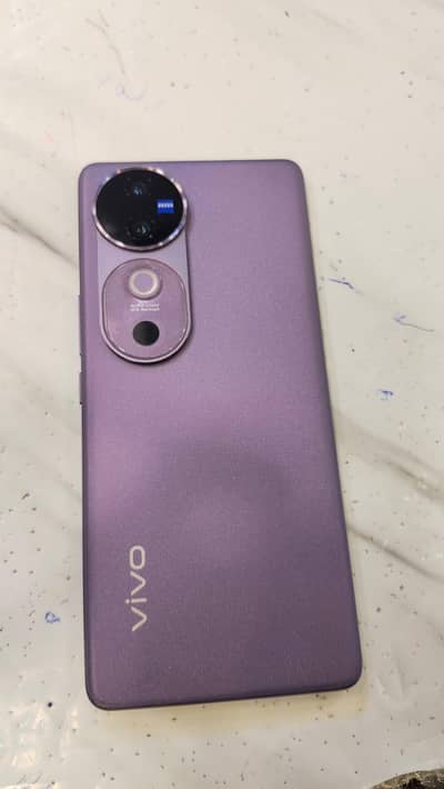 vivo v40