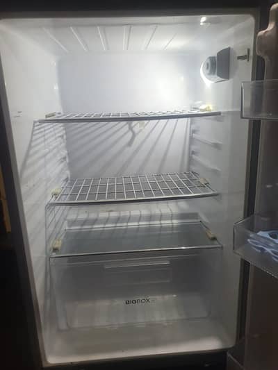 Haier Refrigerator 10 Cu Ft HRF-246 EBD