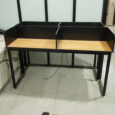 Office Agents Workstations and Computer Tables 10/10 condition