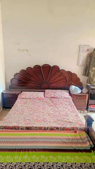 Bed with mattress and 2 side tables