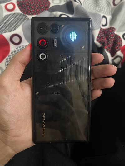 red maic 11 air non pta 10/10 condition full box