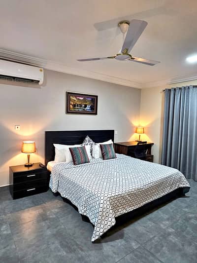 One bedroom apartment per day available Gulbug green Islamabad lukurya furnished apartment