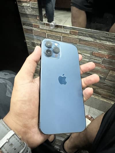12 pro max 256 gb dual physical approved 84 battery health 10/10