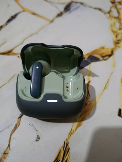Zero Lifestyle Wave Pro Earbuds One Side Missing Original Case Working