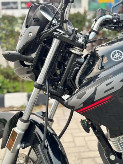 YBR 125