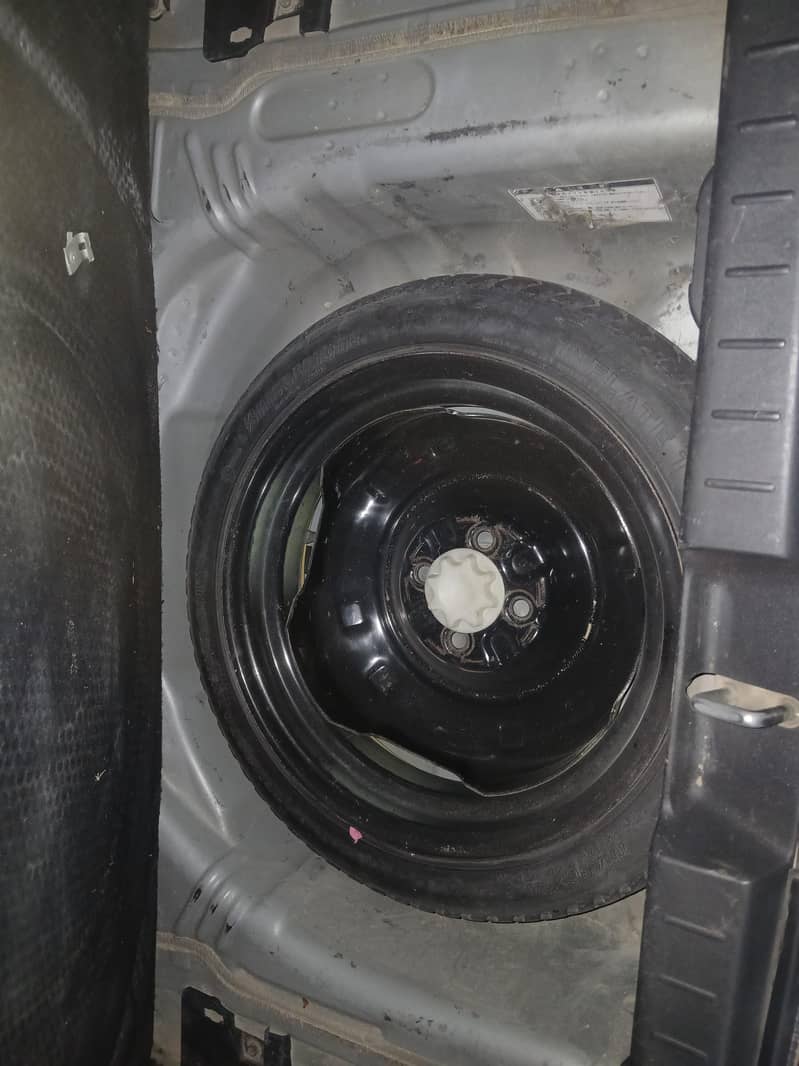 vitz 2006 4