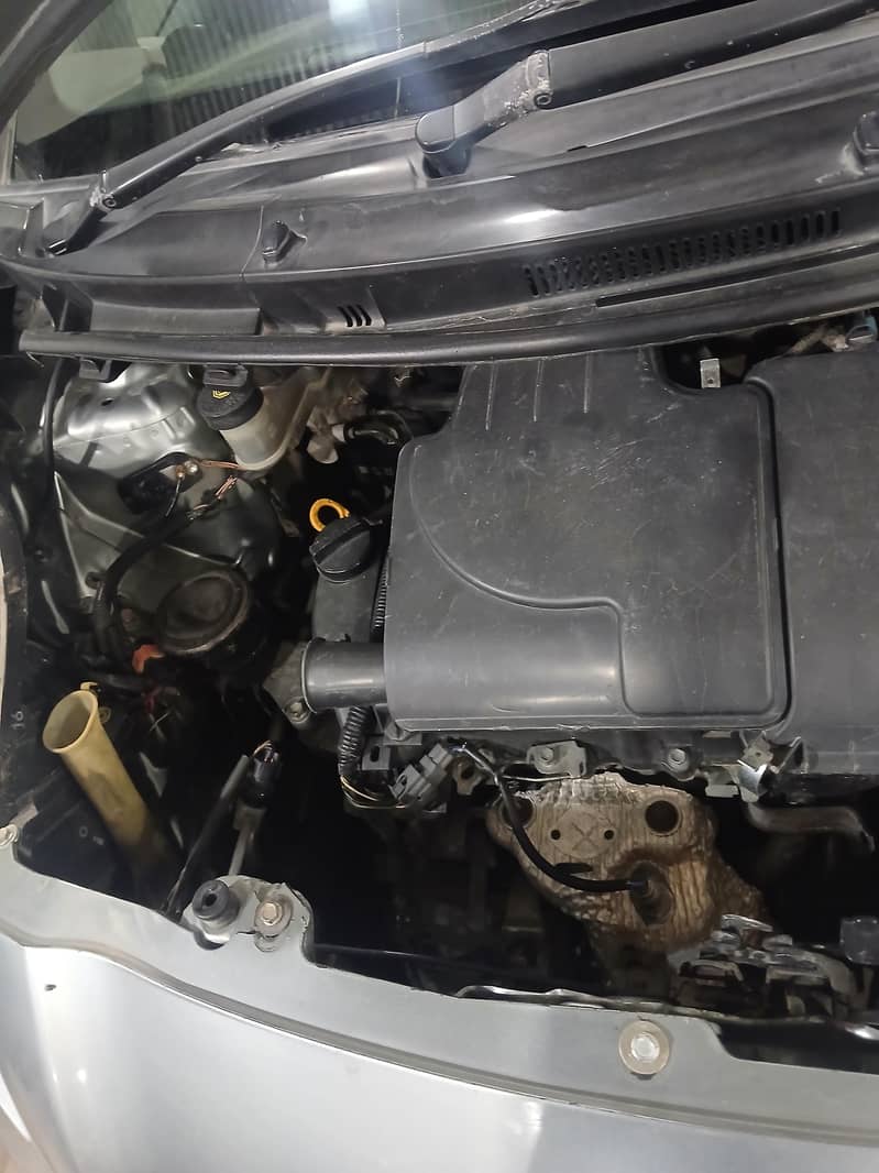 vitz 2006 6