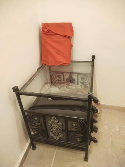 tv trolly rod iron