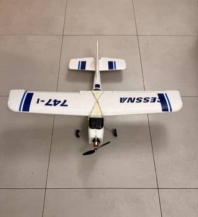 RC Plane - 5 Chanel