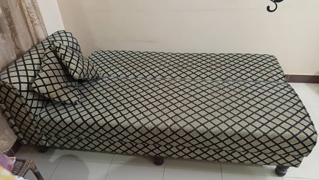 Sofa come bed 0